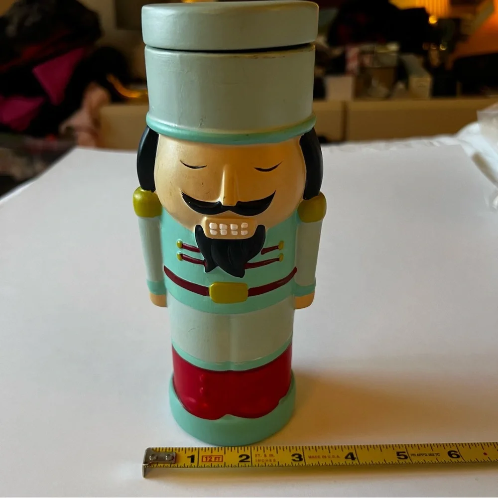 NORDSTROM CERAMIC NUTCRACKER 8” CANDLE WITH LID NWT